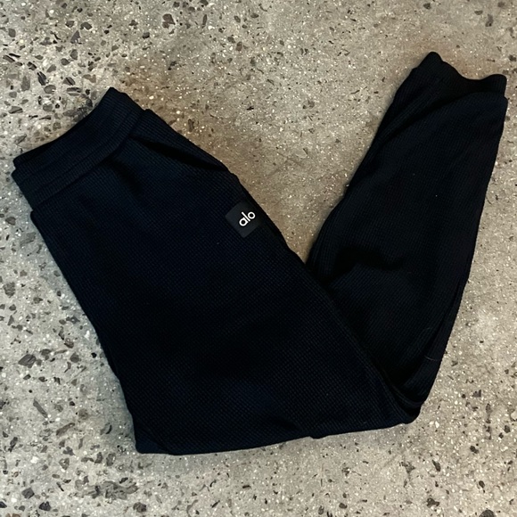 Alo Waffle Weekend Escape Jogger Medium - Picture 4 of 16